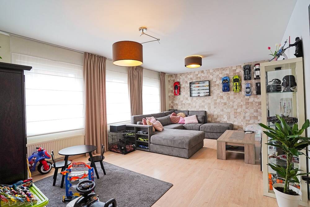Appartement te  huur in Kruibeke 9150 950.00€ 2 slaapkamers 140.00m² - Zoekertje 531711