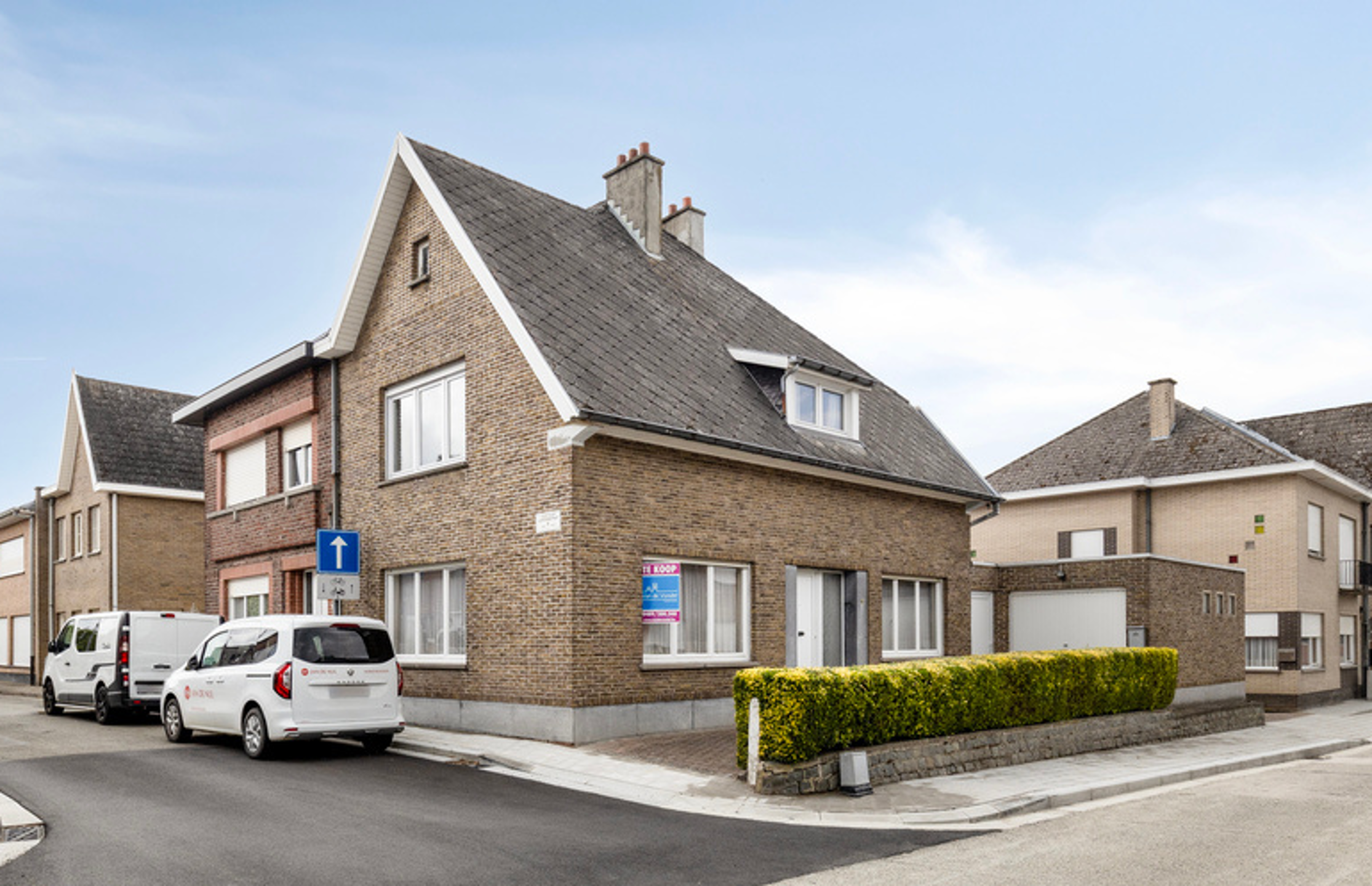 Huis te koop in Erembodegem 9320 239000.00€ 3 slaapkamers 180.00m² - Zoekertje 532245