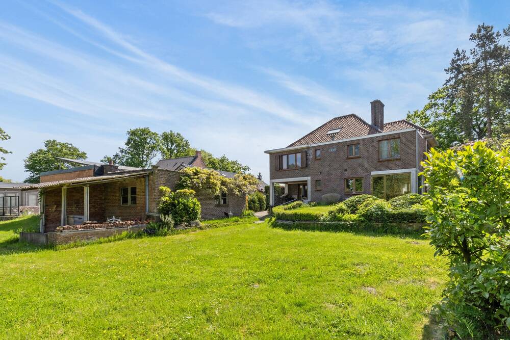 Huis te  koop in Ronse 9600 450000.00€ 5 slaapkamers 292.00m² - Zoekertje 534574