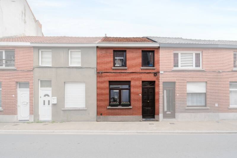 Huis te  koop in Lokeren 9160 180000.00€ 2 slaapkamers m² - Zoekertje 533944