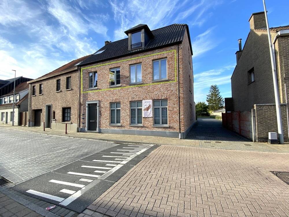 Appartement te  huur in Vinkt 9800 820.00€ 2 slaapkamers 90.00m² - Zoekertje 535292