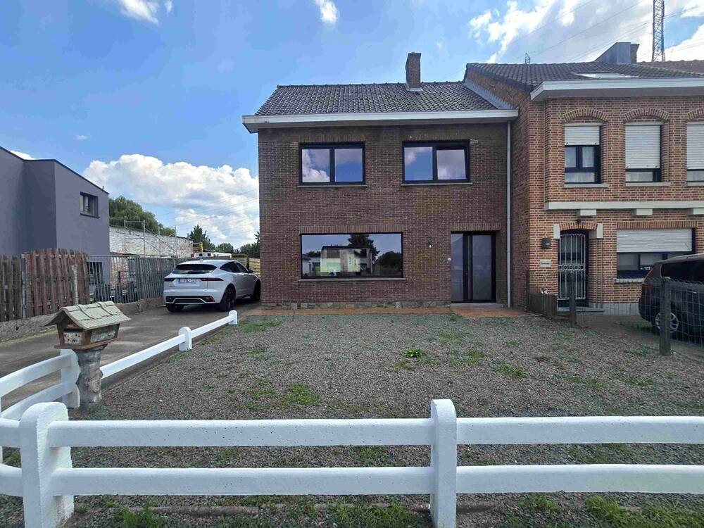Huis te  huur in Belsele 9111 1250.00€ 3 slaapkamers 201.00m² - Zoekertje 534655