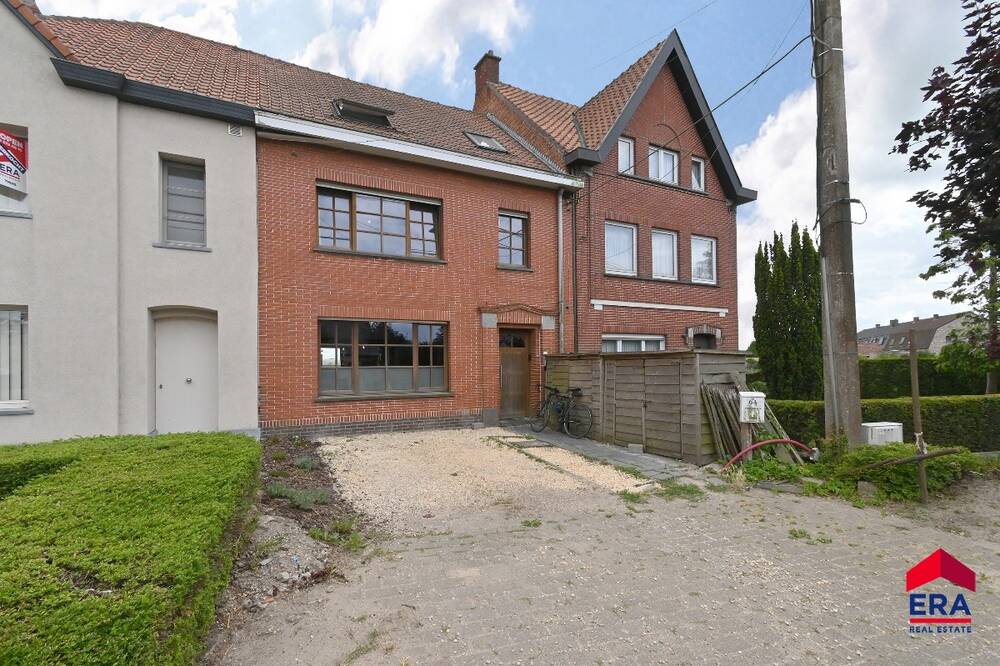 Huis te koop in Waarschoot 9950 359000.00€ 4 slaapkamers 205.00m² - Zoekertje 535119
