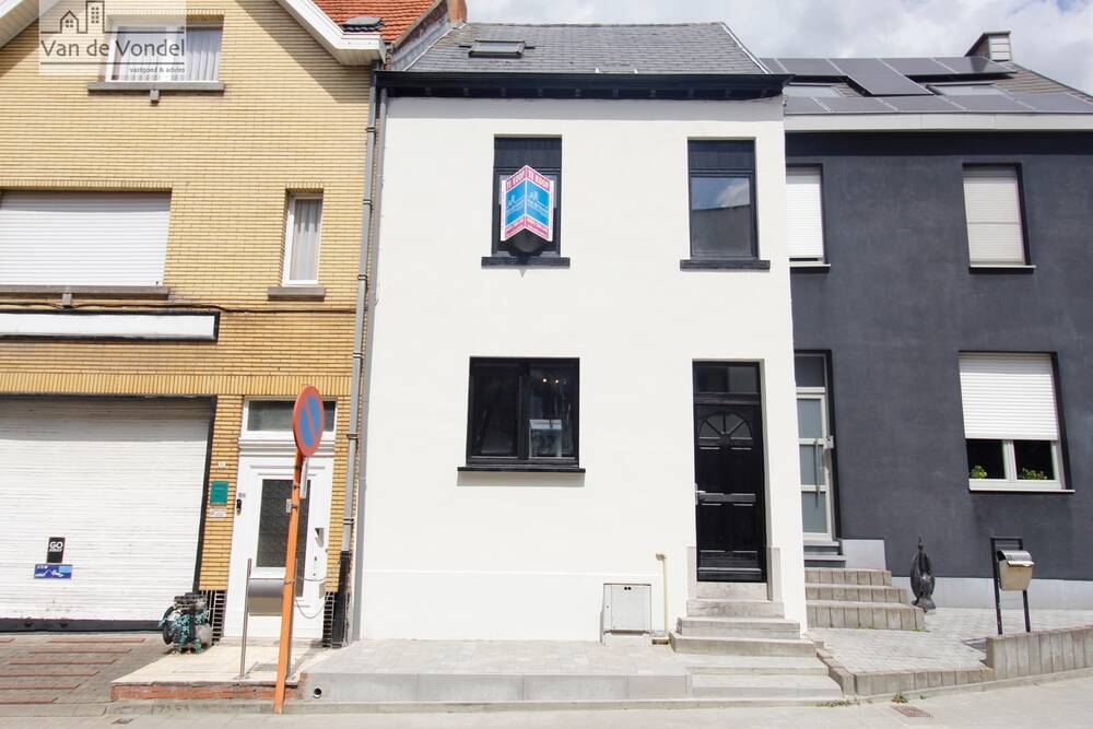 Huis te koop in Erembodegem 9320 220000.00€ 3 slaapkamers 165.00m² - Zoekertje 535316