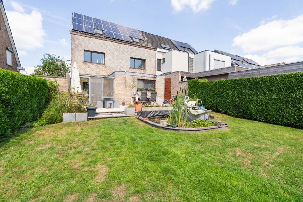 Huis te koop in Mariakerke 9030 425000.00€ 5 slaapkamers 208.00m² - Zoekertje 535883