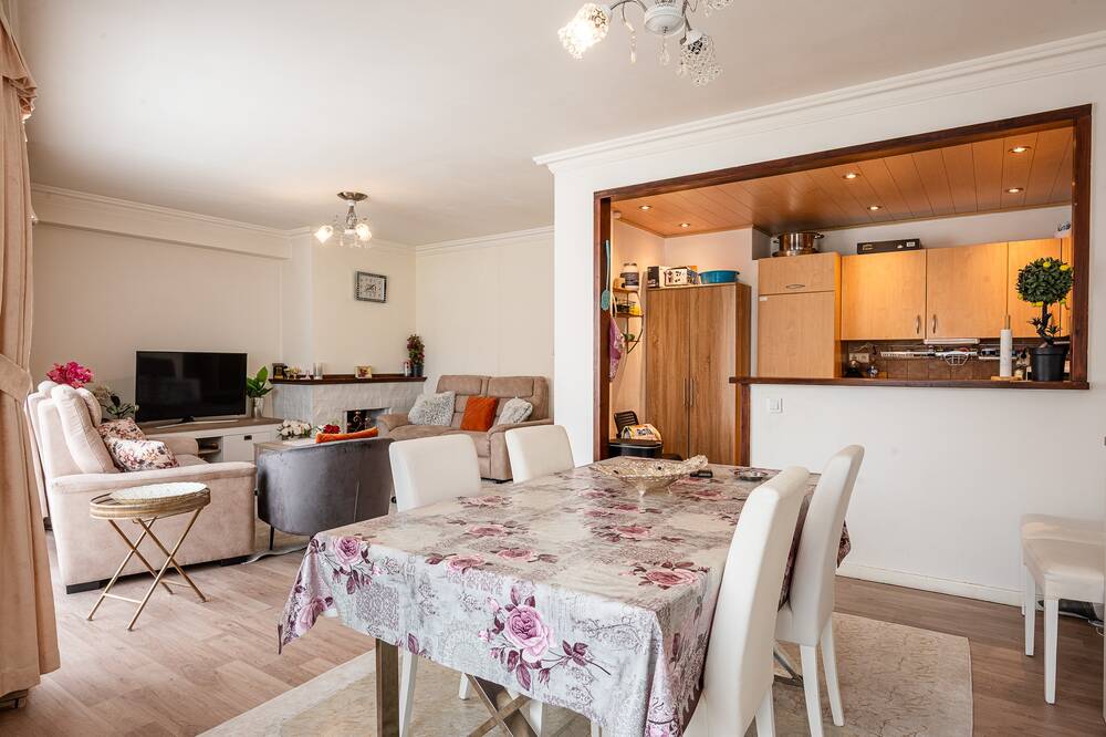 Appartement te  koop in Sint-Amandsberg 9040 265000.00€ 2 slaapkamers 76.00m² - Zoekertje 536182
