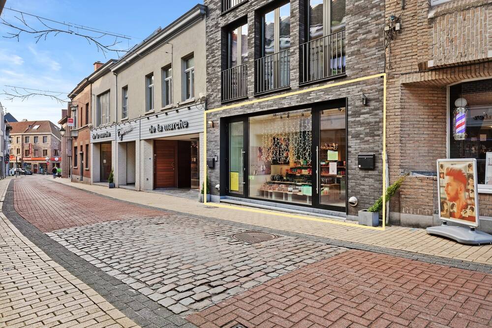 Handelszaak te koop in Wetteren 9230 360000.00€ slaapkamers 220.00m² - Zoekertje 537641