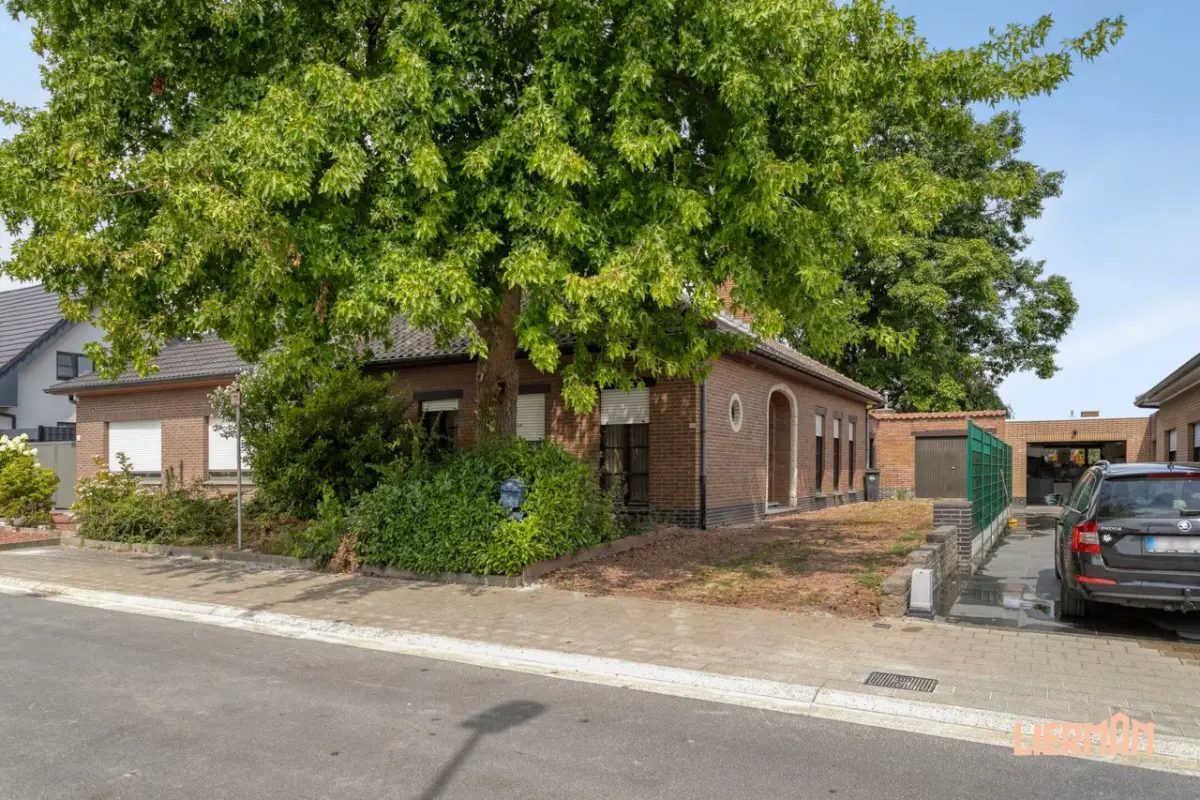 Huis te  koop in Erpe-Mere 9420 295000.00€ 3 slaapkamers 200.00m² - Zoekertje 537379