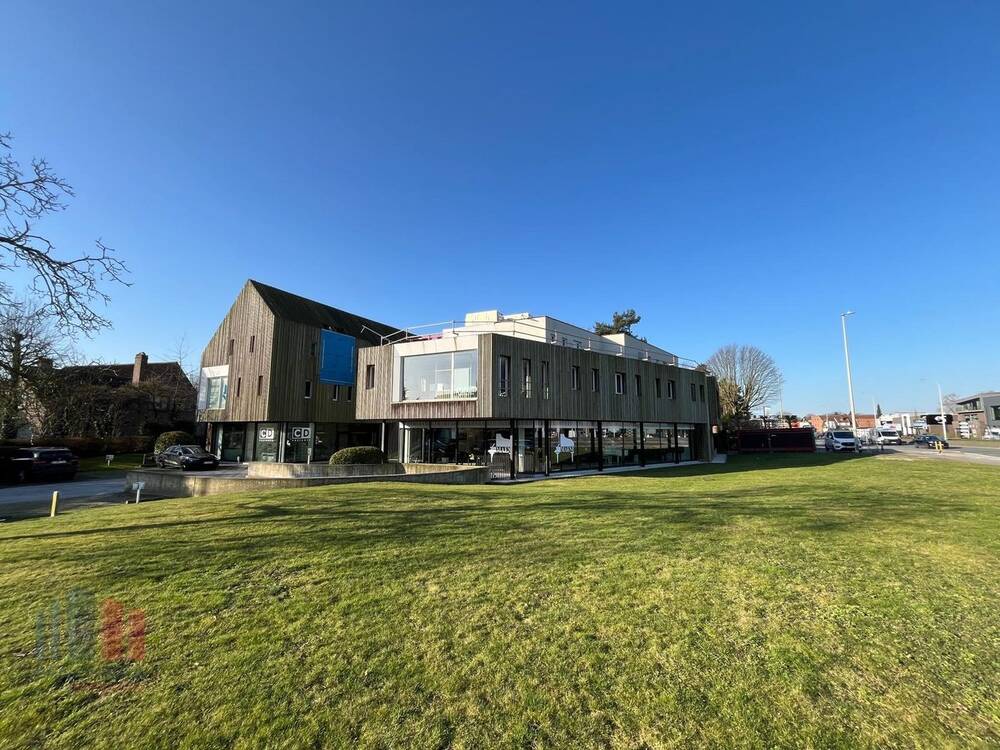 Handelszaak te huur in Sint-Denijs-Westrem 9051 1075.00€ slaapkamers 86.00m² - Zoekertje 537102