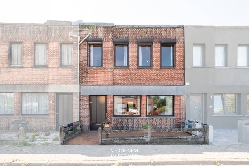Huis te  koop in Lokeren 9160 149000.00€ 3 slaapkamers m² - Zoekertje 537974