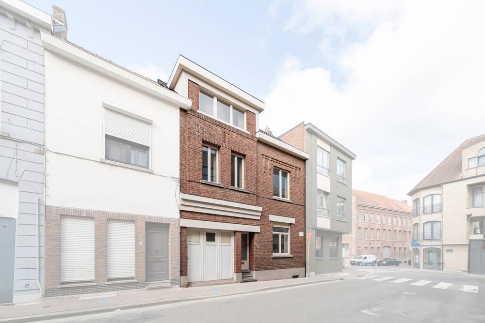 Huis te  koop in Zottegem 9620 230000.00€ 3 slaapkamers 149.00m² - Zoekertje 539293