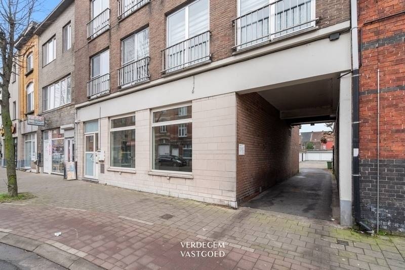 Handelszaak te  koop in Gent 9000 339000.00€  slaapkamers 216.00m² - Zoekertje 540027