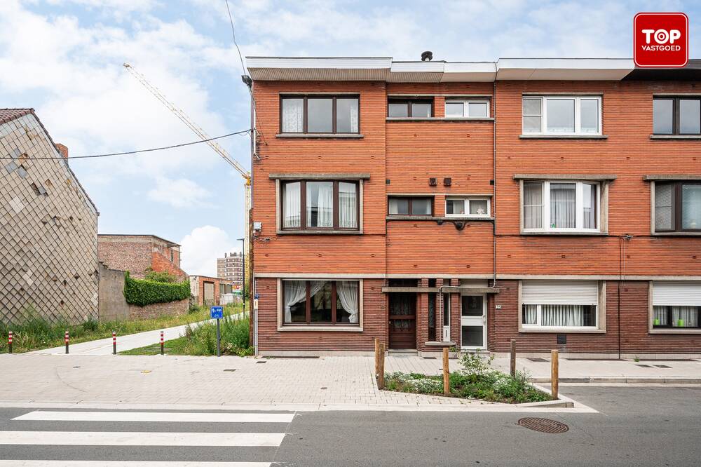 Huis te koop in Gent 9000 299000.00€ 6 slaapkamers 196.00m² - Zoekertje 541867