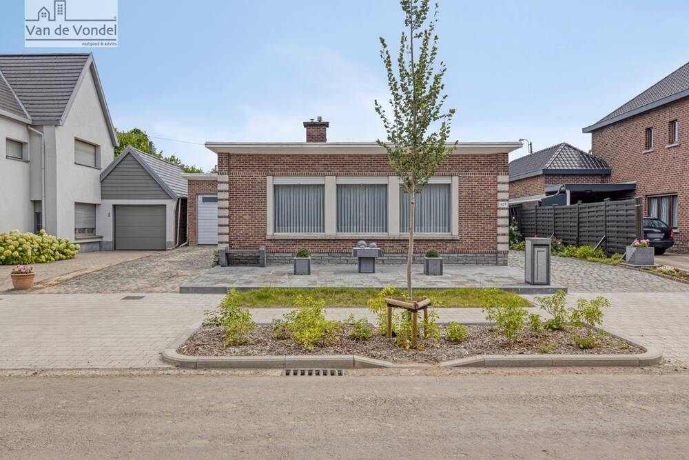 Huis te koop in Erembodegem 9320 315000.00€ 3 slaapkamers 180.00m² - Zoekertje 541951