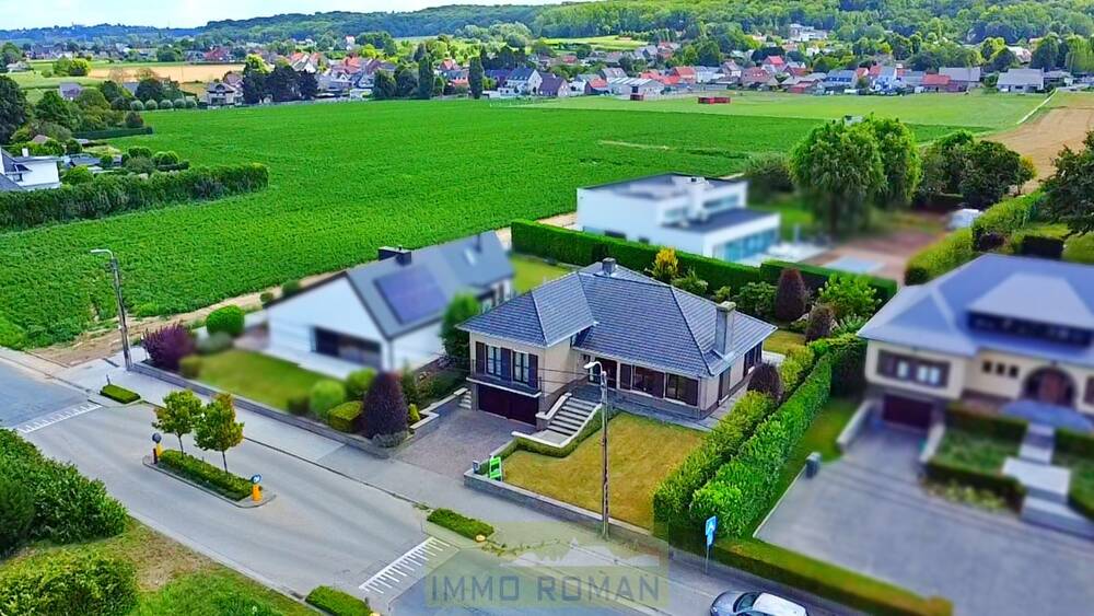 Huis te koop in Kluisbergen 9690 359500.00€ 3 slaapkamers 225.00m² - Zoekertje 541166