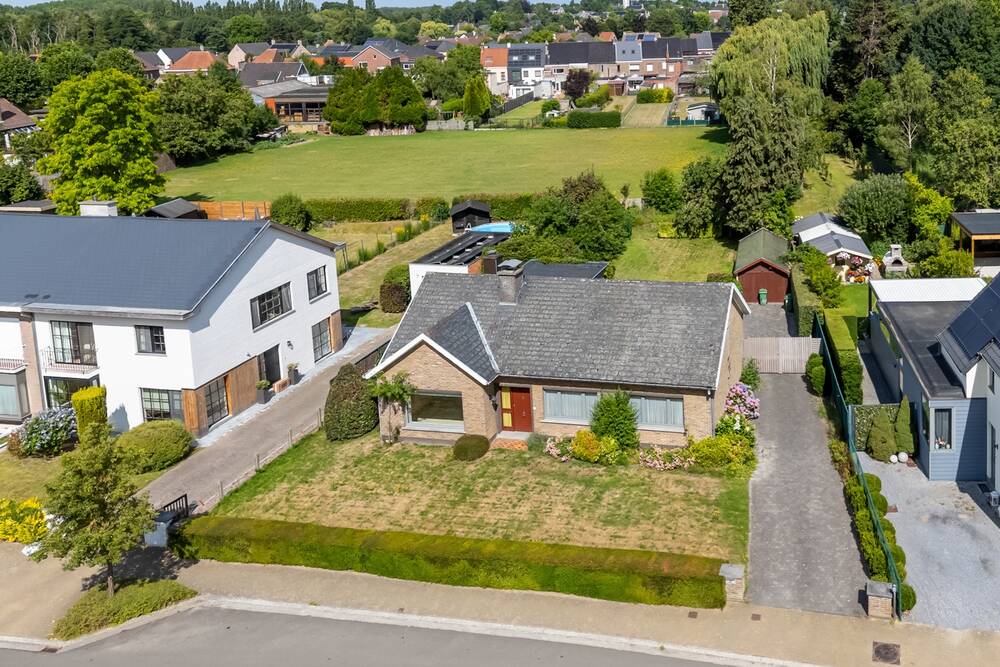 Huis te koop in Merelbeke 9820 398000.00€ 3 slaapkamers 161.00m² - Zoekertje 541882