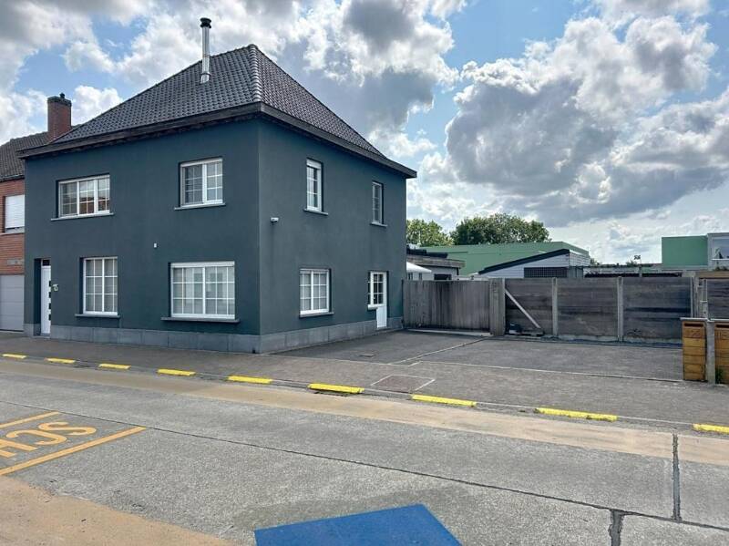 Huis te koop in Zulte 9870 458000.00€ 3 slaapkamers 290.00m² - Zoekertje 541118