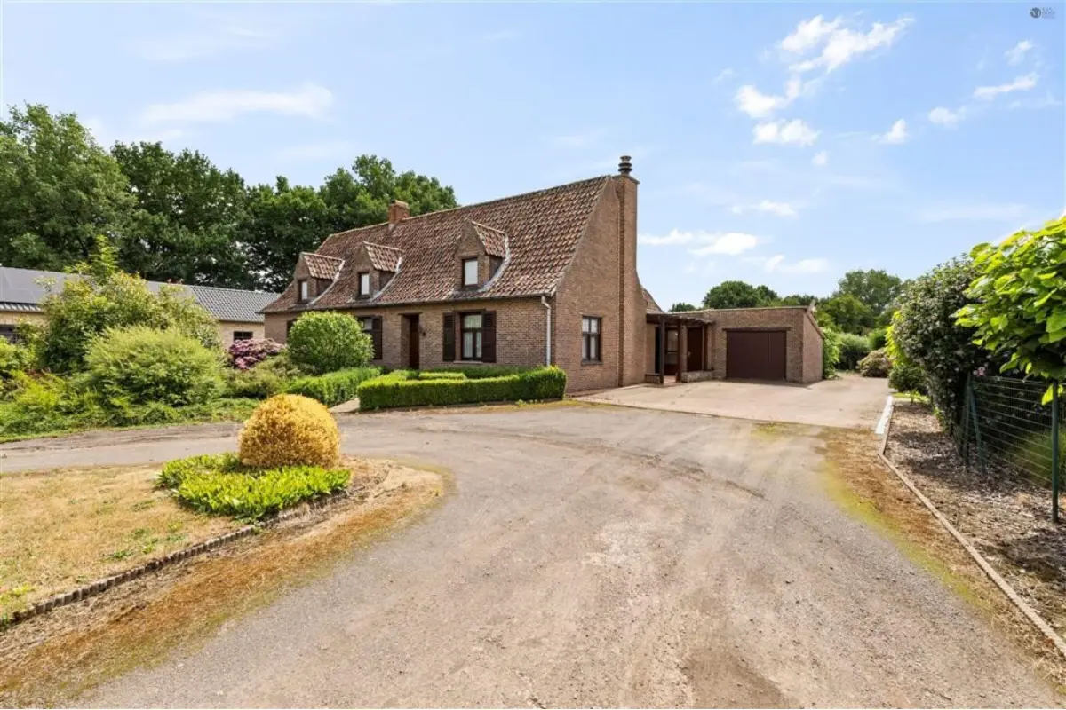 Huis te  koop in Sinaai-Waas 9112 395000.00€ 4 slaapkamers 260.00m² - Zoekertje 541048