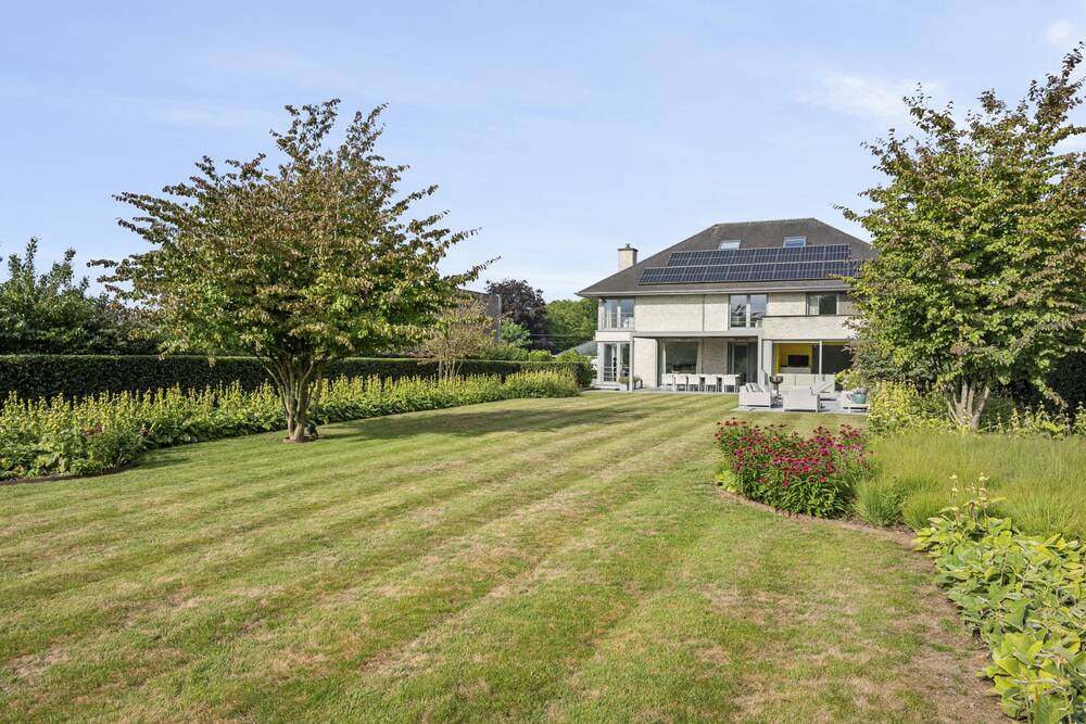 Villa te  koop in Moregem 9790 0.00€ 5 slaapkamers 540.00m² - Zoekertje 541819