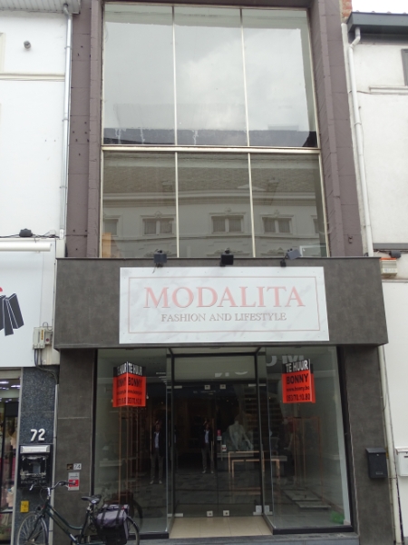 Handelszaak te huur in Aalst 9300 2000.00€ slaapkamers m² - Zoekertje 541223