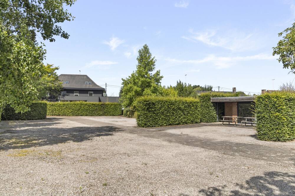 Handelszaak te koop in Nukerke 9681 895000.00€ slaapkamers 600.00m² - Zoekertje 542621