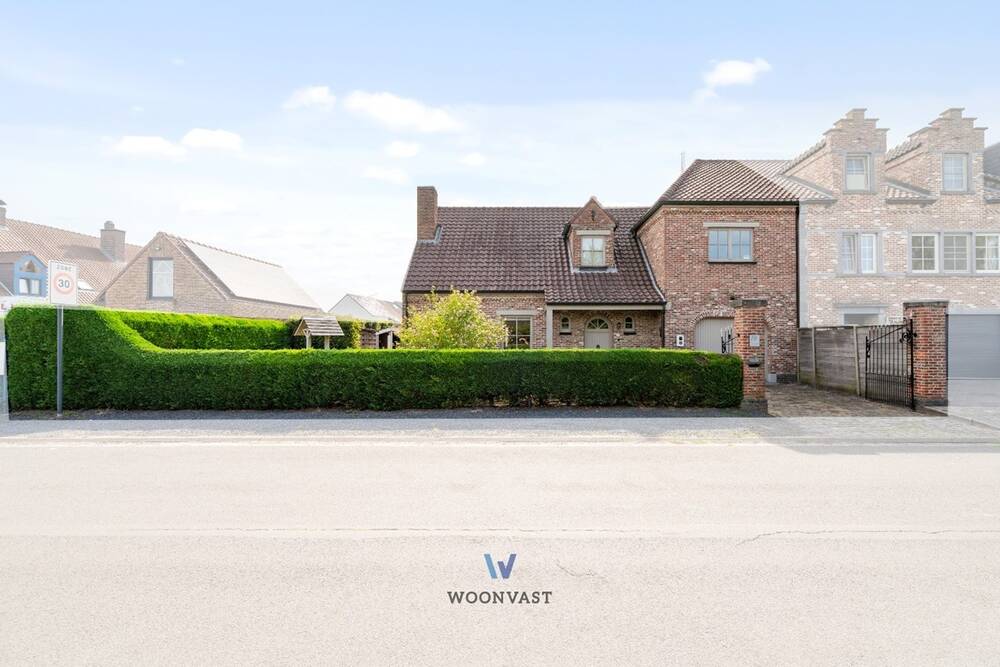 Handelszaak te koop in Lokeren 9160 499000.00€ 4 slaapkamers 250.00m² - Zoekertje 543388
