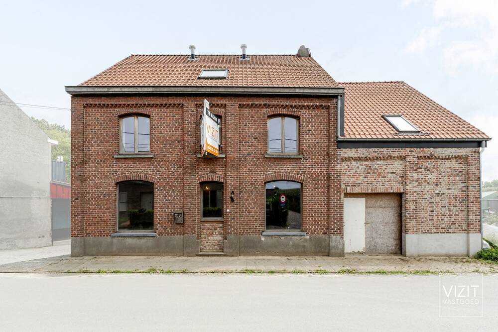 Huis te koop in Denderhoutem 9450 379000.00€ 5 slaapkamers 221.00m² - Zoekertje 544233