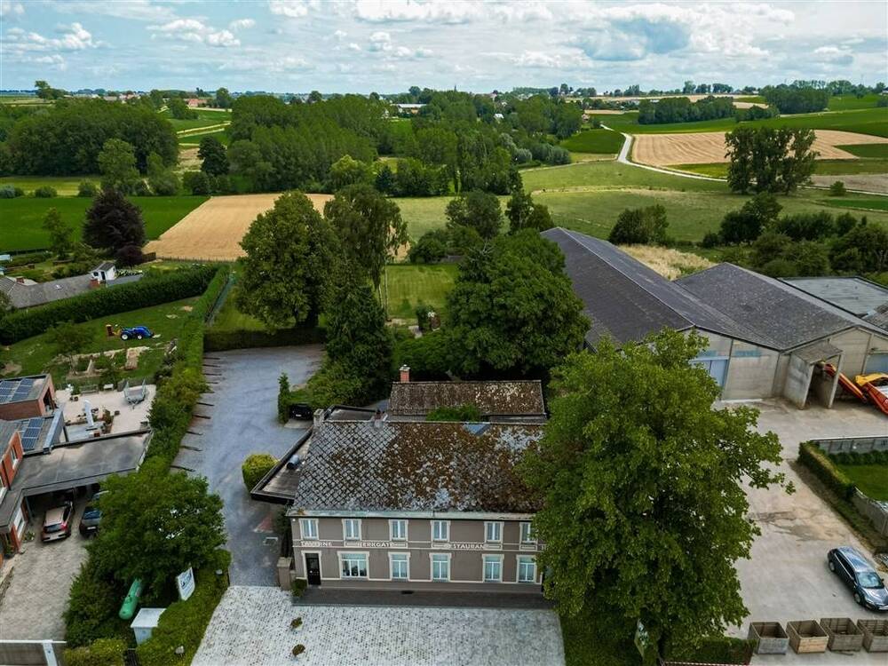 Handelszaak te  koop in Oudenaarde 9700 695000.00€ 3 slaapkamers 380.00m² - Zoekertje 544994
