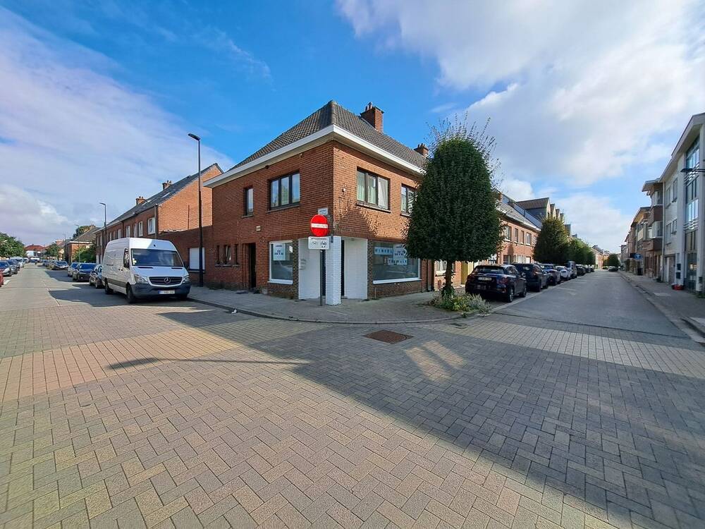 Handelszaak te huur in Aalst 9300 550.00€ slaapkamers m² - Zoekertje 545247