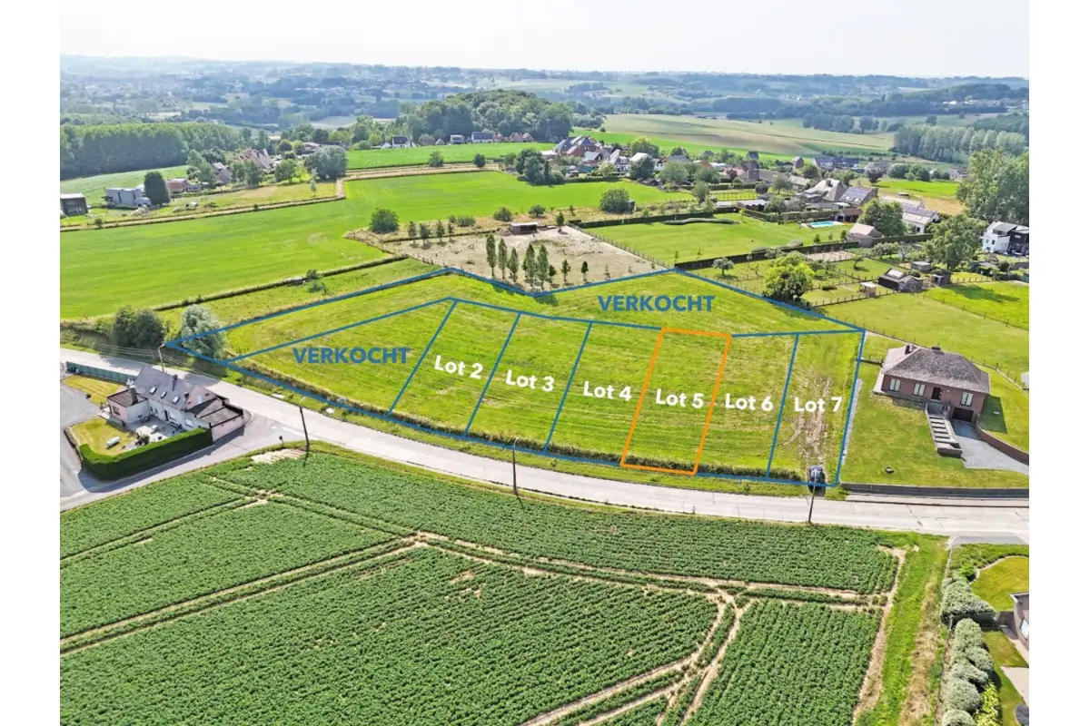 Grond te  koop in Zottegem 9620 135000.00€  slaapkamers m² - Zoekertje 546599