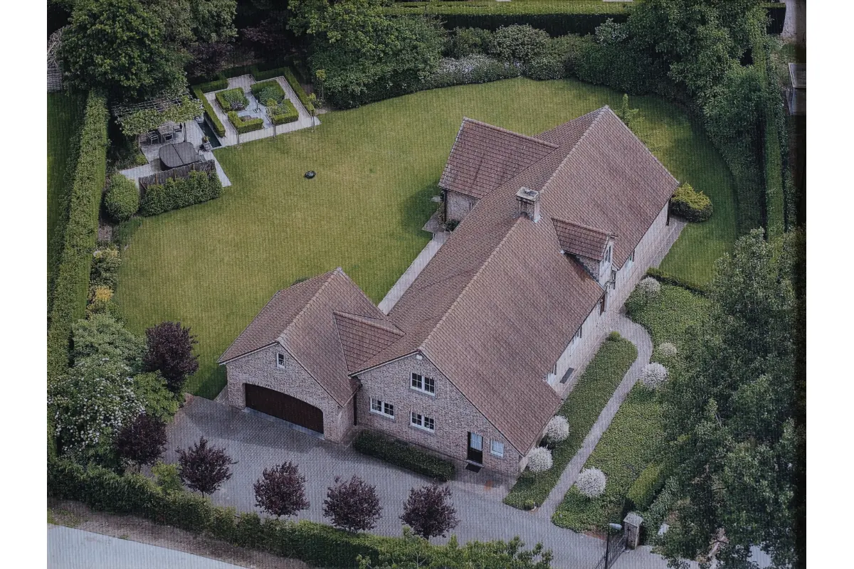 Villa te  koop in Lembeke 9971 975000.00€ 5 slaapkamers 422.00m² - Zoekertje 547176