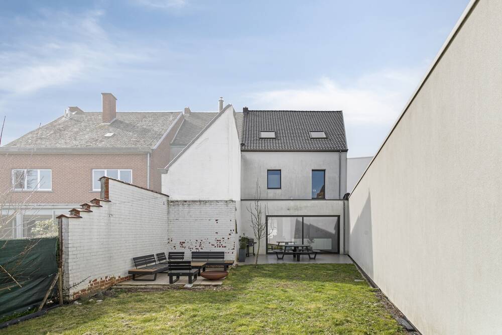 Huis te  koop in Godveerdegem 9620 385000.00€ 3 slaapkamers 214.00m² - Zoekertje 547941