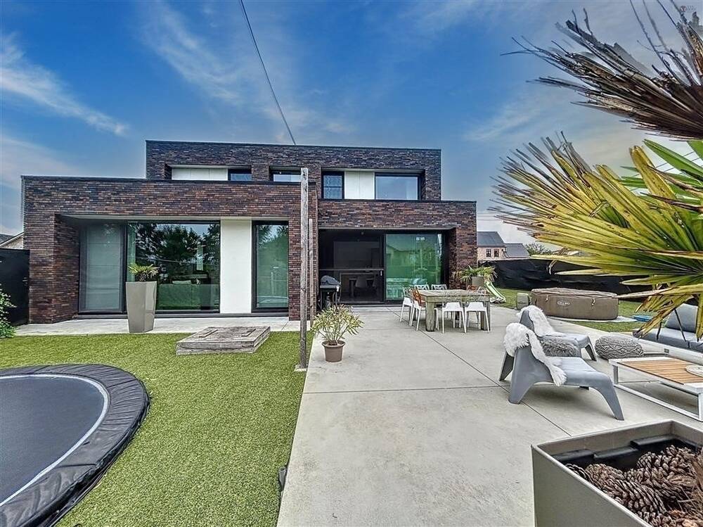 Huis te  koop in De Klinge 9170 550000.00€ 3 slaapkamers 221.00m² - Zoekertje 547652