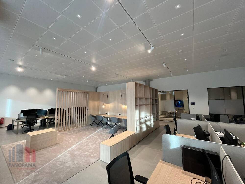 Handelszaak te huur in Zele 9240 8245.00€ slaapkamers 653.00m² - Zoekertje 547771