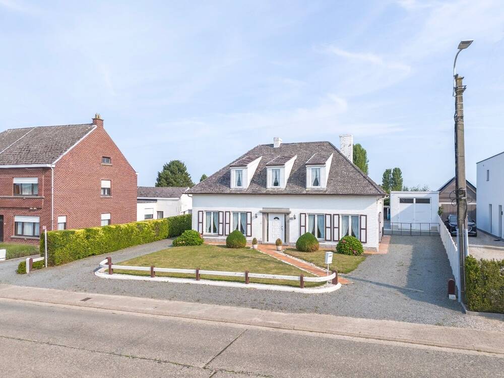 Huis te  koop in Sint-Lievens-Houtem 9520 335000.00€ 3 slaapkamers 193.00m² - Zoekertje 548989