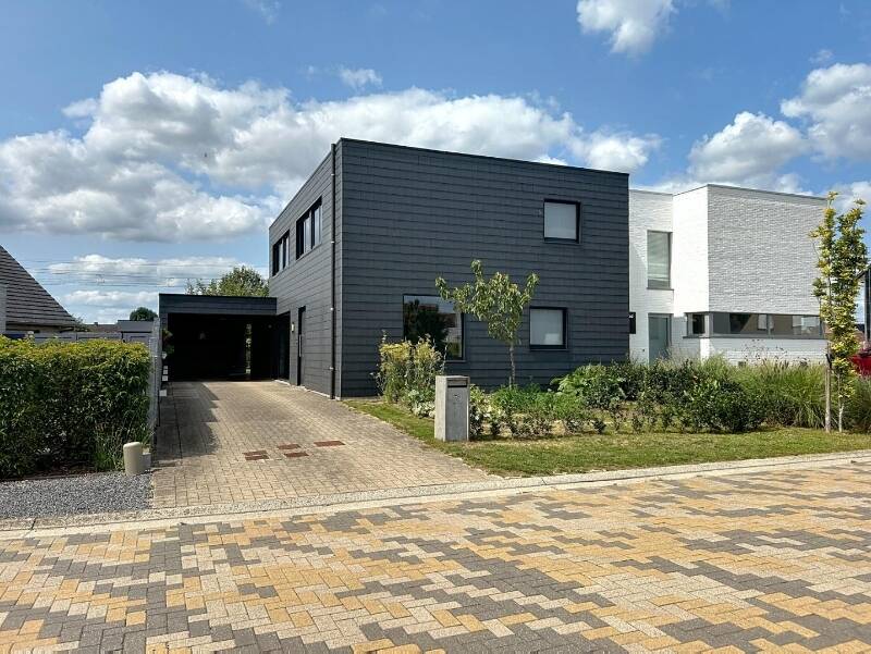 Huis te  koop in Deinze 9800 568000.00€ 4 slaapkamers 242.00m² - Zoekertje 549427