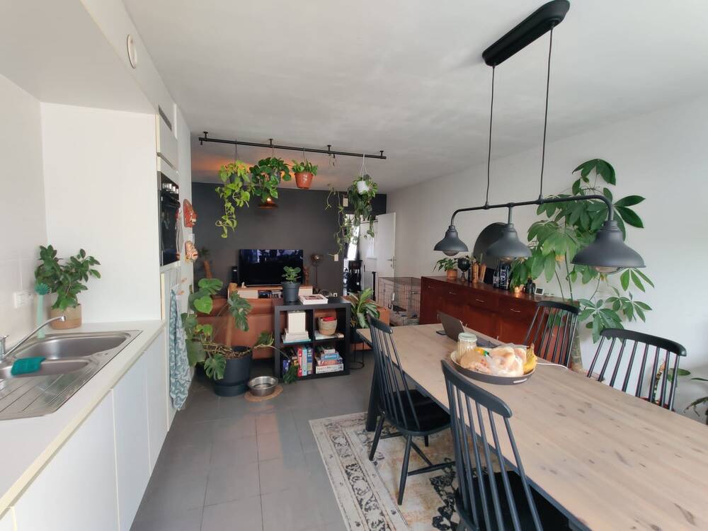 Appartement te huur in Sint-Amandsberg 9040 950.00€ 2 slaapkamers 110.00m² - Zoekertje 551248