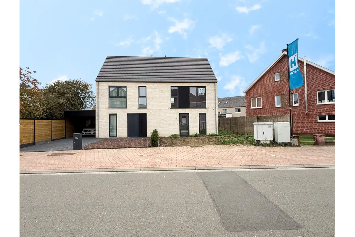 Huis te  koop in Serskamp 9260 427254.00€ 3 slaapkamers 150.40m² - Zoekertje 550589