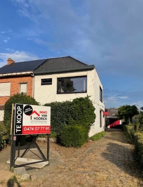 Huis te koop in Lokeren 9160 375000.00€ 2 slaapkamers m² - Zoekertje 551528
