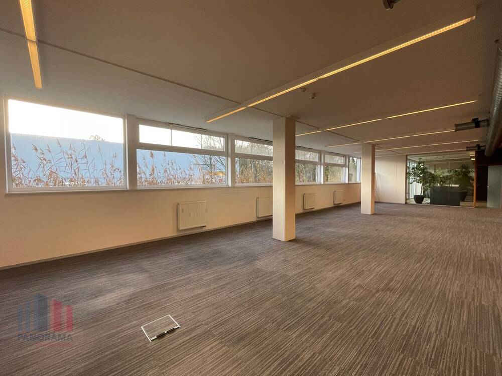 Handelszaak te huur in Aalter 9880 3268.00€ slaapkamers 363.00m² - Zoekertje 552275