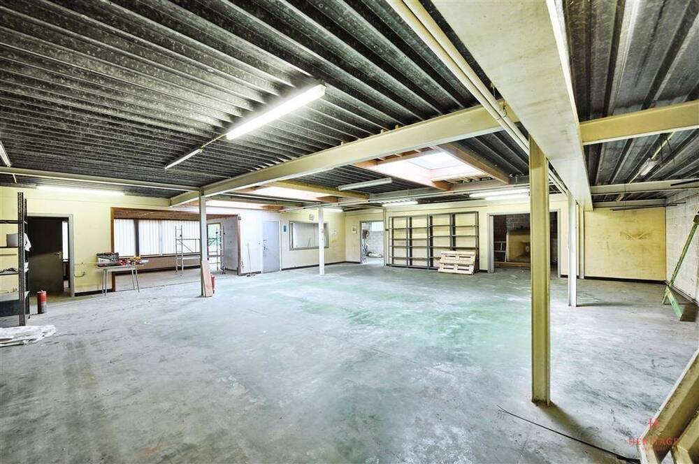 Handelszaak te huur in Merelbeke 9820 1500.00€ slaapkamers 290.00m² - Zoekertje 554001