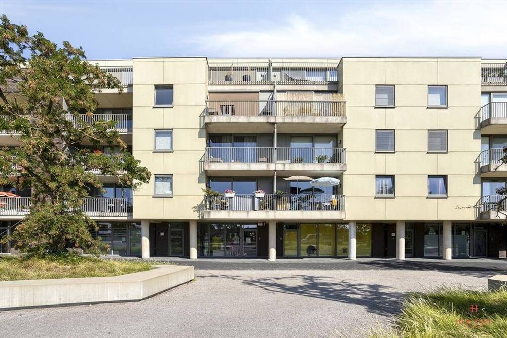 Handelszaak te koop in Aalter 9880 275000.00€ 2 slaapkamers 111.00m² - Zoekertje 556143