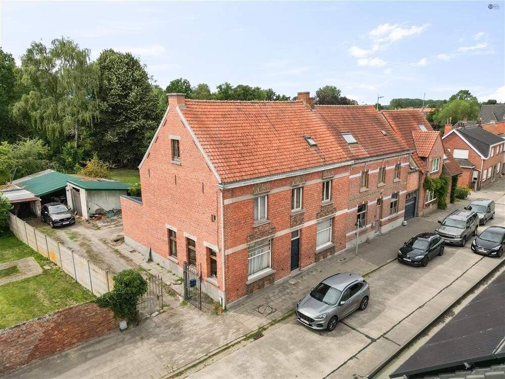 Huis te koop in Stekene 9190 260000.00€ 4 slaapkamers 252.00m² - Zoekertje 555972