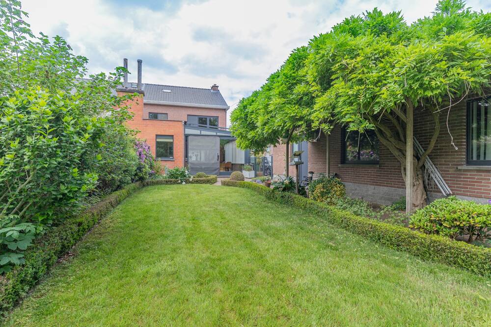 Huis te  koop in Lebbeke 9280 449000.00€ 3 slaapkamers 249.00m² - Zoekertje 554216