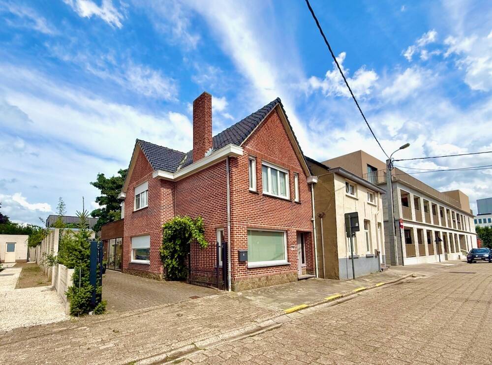 Huis te koop in Ertvelde 9940 380000.00€ 3 slaapkamers 195.00m² - Zoekertje 556821