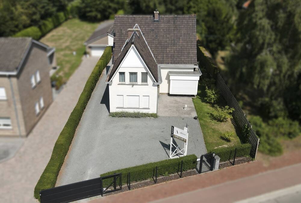 Handelszaak te  koop in Nevele 9850 569000.00€  slaapkamers 262.00m² - Zoekertje 568632