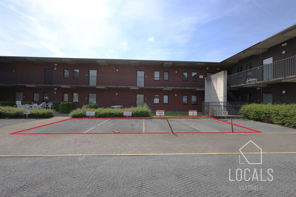 Parking & garage te  koop in Denderhoutem 9450 15000.00€  slaapkamers m² - Zoekertje 559148
