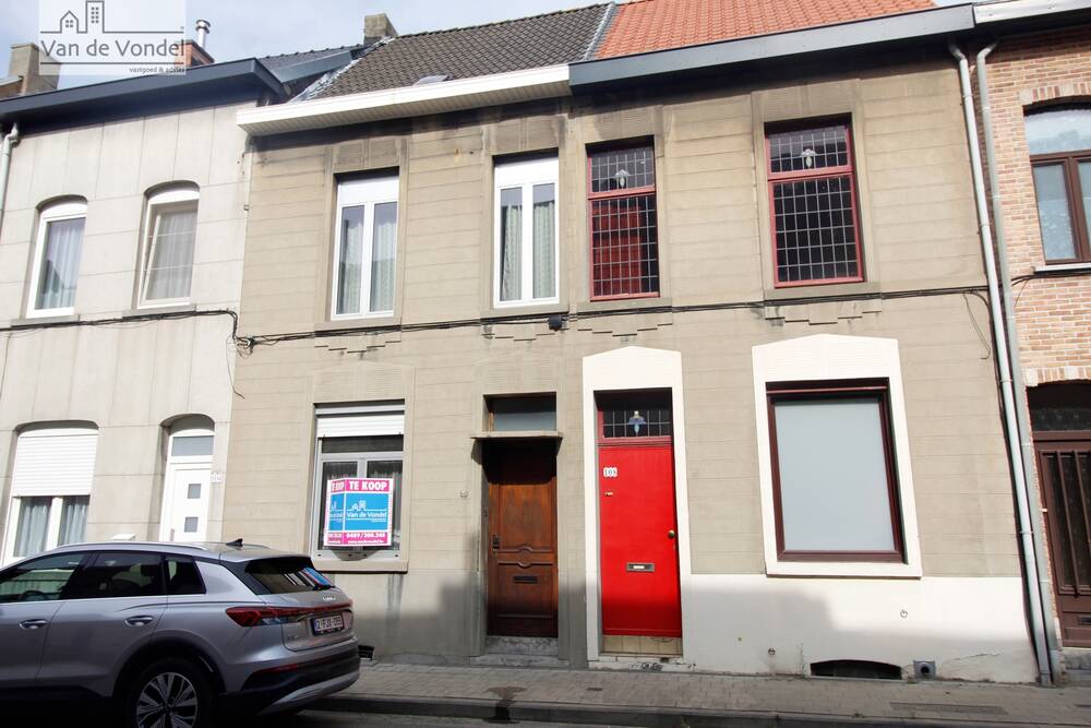 Huis te koop in Aalst 9300 209000.00€ 3 slaapkamers 175.00m² - Zoekertje 560558