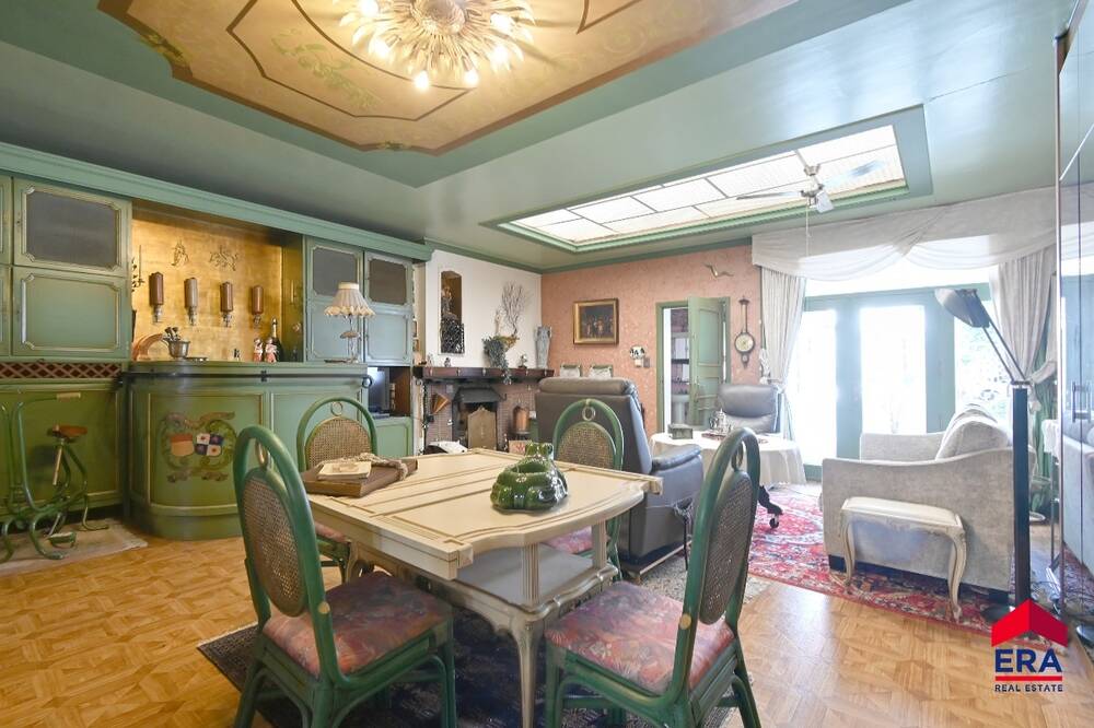 Huis te koop in Eeklo 9900 373000.00€ 5 slaapkamers 320.00m² - Zoekertje 561770