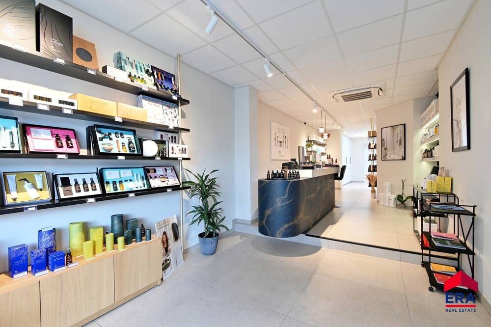 Handelszaak te  huur in Eeklo 9900 950.00€ 0 slaapkamers 90.00m² - Zoekertje 562436